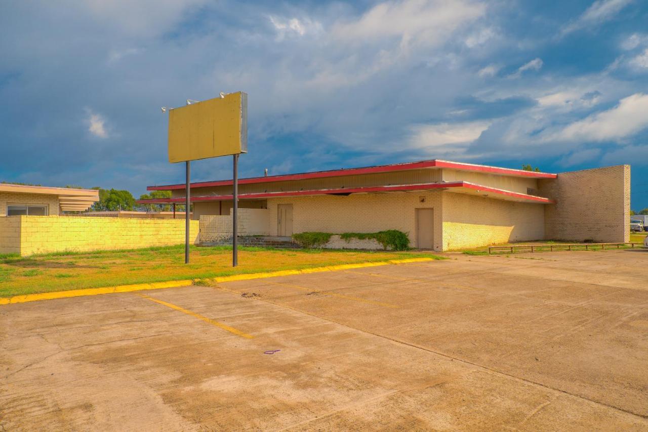 Town & Country Motel Bossier City By Oyo Exterior photo